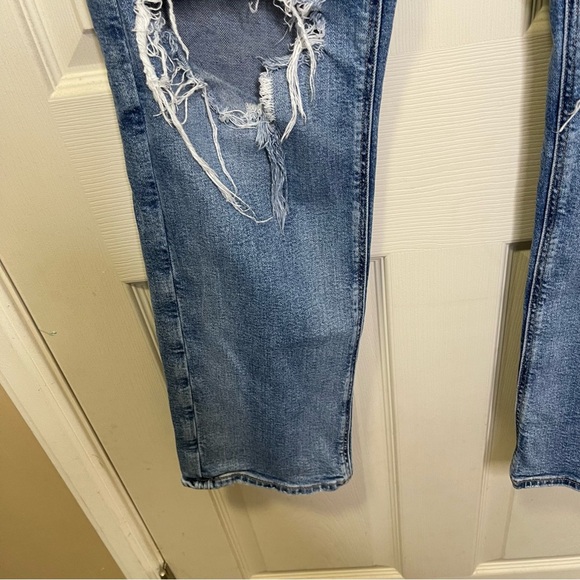American Eagle Women’s Curvy Straight Distressed Jeans Sz 2L - Picture 5 of 14